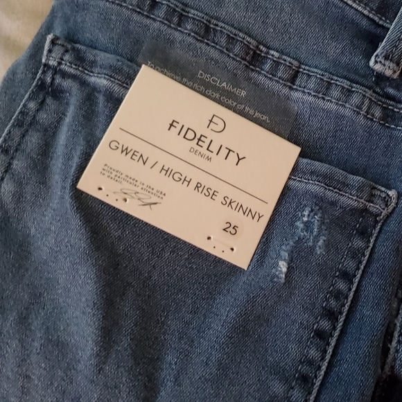 💥SALE HP🎉 Fidelity Gwen Nobu Crop Denim - Picture 6 of 7